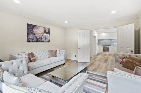 Photo of property in 10 Mission Heights Drive, Flat Bush, Auckland, 2016