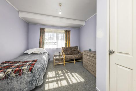 Photo of property in 22 Trounson Avenue, Clendon Park, Auckland, 2103