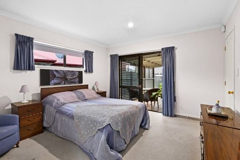 Photo of property in 2 Washington Place, Havelock North, 4130