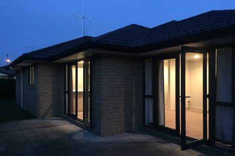 Photo of property in 5a Bronte Place, Leamington, Cambridge, 3432