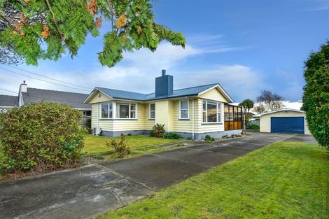 Photo of property in 47 Emlyn Place, Avondale, Christchurch, 8061