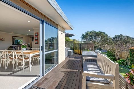 Photo of property in 15 Palm Cove, Arkles Bay, Whangaparaoa, 0932