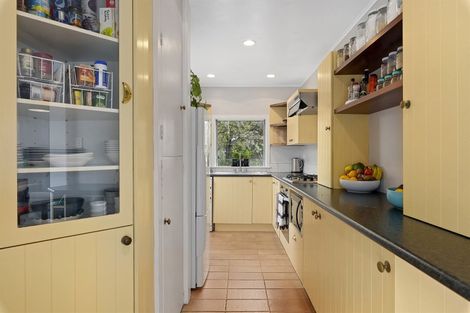 Photo of property in 4 Park Avenue, Northcote, Auckland, 0626