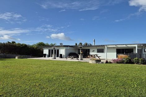 Photo of property in 17 Gorge Road, Maungaturoto, 0520