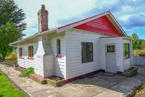 Photo of property in 3 Aitcheson Street, Kaitangata, 9210