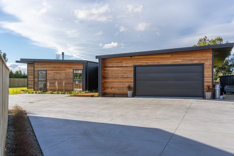 Photo of property in 25 Mill Grove, Clareville, Carterton, 5713