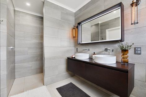 Photo of property in 18 Mcintosh Drive, Pokeno, 2471