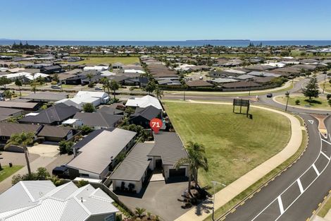 Photo of property in 71 Montiicola Drive, Papamoa Beach, Papamoa, 3118
