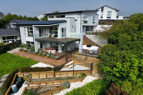 Photo of property in 33d Hackthorne Road, Cashmere, Christchurch, 8022