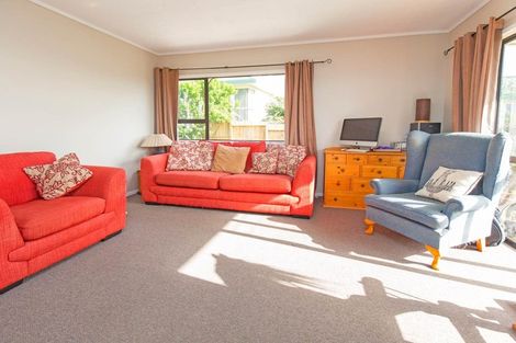 Photo of property in 8b Ladies Mile, Manly, Whangaparaoa, 0930