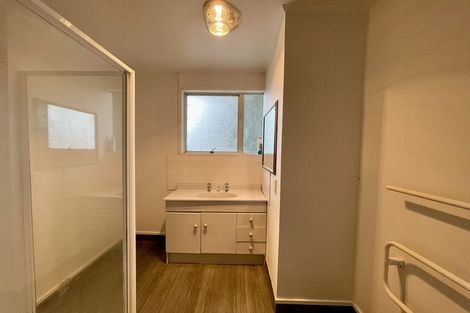 Photo of property in 42b Hogans Road, Glenfield, Auckland, 0629