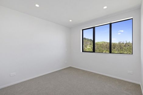 Photo of property in 36 Turtleback Avenue, Whitby, 5024