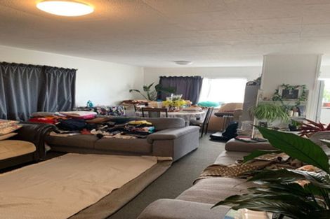 Photo of property in 2/15 Wilkie Place, Mount Wellington, Auckland, 1060