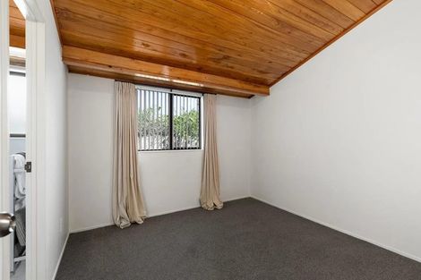 Photo of property in 12b Relko Crescent, Torbay, Auckland, 0630
