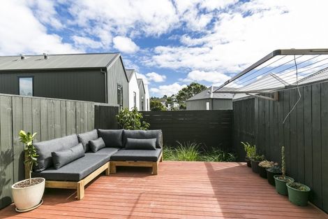 Photo of property in 11/6 Oswald Crescent, Paparangi, Wellington, 6037