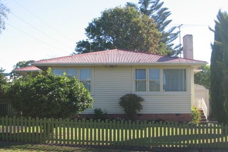 Photo of property in 2a Waters Place, New Lynn, Auckland, 0600