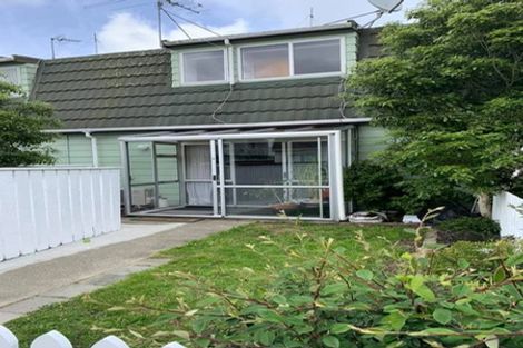 Photo of property in 9/2 Burdendale Grove, Churton Park, Wellington, 6037