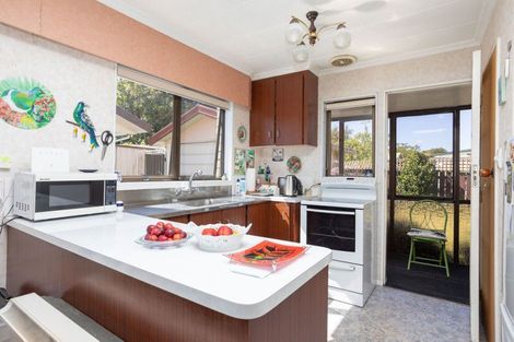 Photo of property in 59 Allardice Street, Dannevirke, 4930