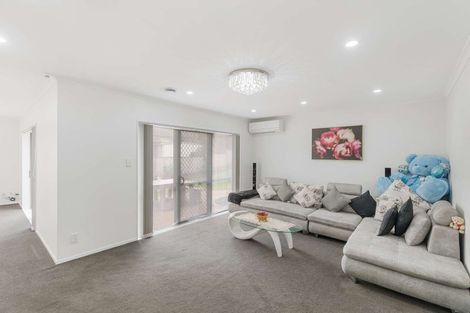 Photo of property in 335 Mahia Road, Weymouth, Auckland, 2103