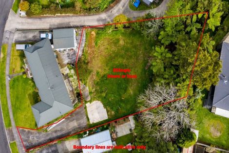 Photo of property in 10a Winstone Place, Highlands Park, New Plymouth, 4312