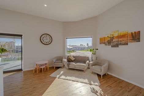 Photo of property in 10 Apatu Place, Waipukurau, 4200