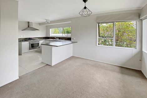 Photo of property in 2/25 Palliser Lane, Browns Bay, Auckland, 0630