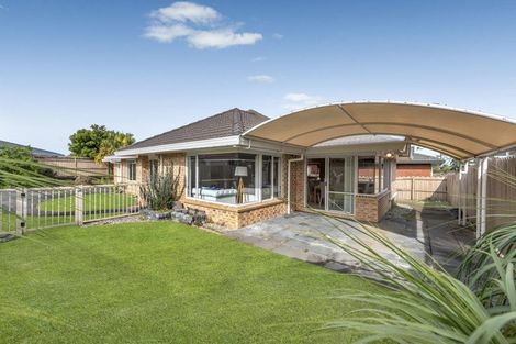 Photo of property in 58 Frank Nobilo Drive, Golflands, Auckland, 2013