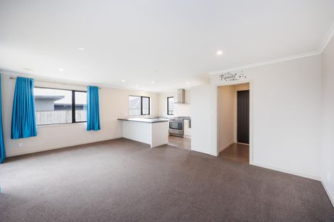 Photo of property in 8 Gibraltar Way, Fitzherbert, Palmerston North, 4410
