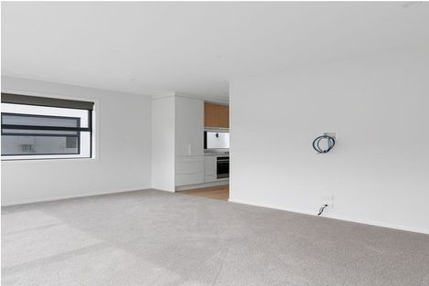 Photo of property in 2/78 Sandwich Road, Saint Andrews, Hamilton, 3200