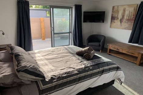 Photo of property in 2 Preston Drive, Arrowtown, 9302