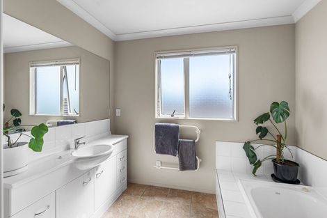 Photo of property in 12 Annaby Drive, Northwood, Christchurch, 8051