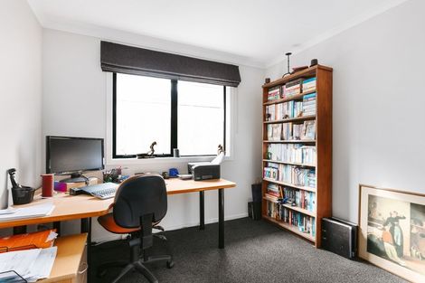 Photo of property in 30 Richardson Road, Omokoroa, 3114