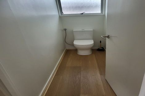 Photo of property in 38 Riverpark Crescent, Henderson, Auckland, 0610