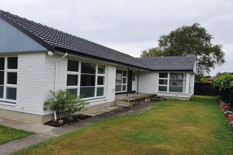 Photo of property in 1 Brookby Crescent, Avonhead, Christchurch, 8042