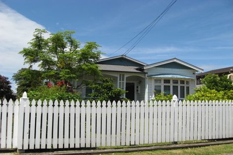 Photo of property in 10 Miller Road, Mangere Bridge, Auckland, 2022
