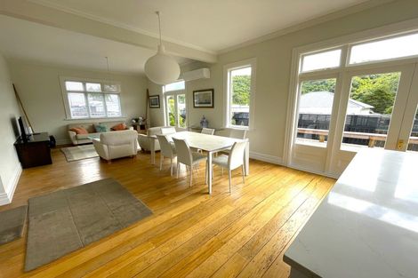 Photo of property in 95b Waikawa Road, Picton, 7220