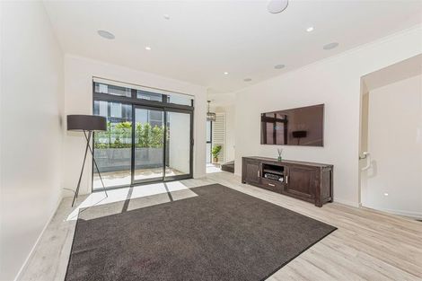 Photo of property in 4 Mayfly Lane, Hobsonville, Auckland, 0616