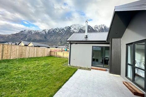 Photo of property in 8 Barn Road, Jacks Point, 9371