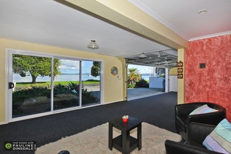 Photo of property in 10 Waikaraka Beach Road, Tamaterau, Whangarei, 0174