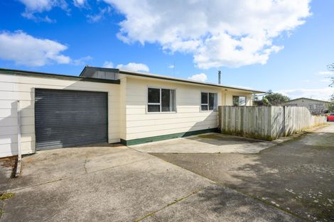 Photo of property in 40 Geraldine Crescent, Cloverlea, Palmerston North, 4412