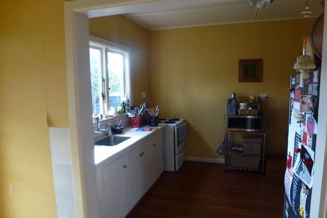 Photo of property in 46 Miro Street, Takaro, Palmerston North, 4410