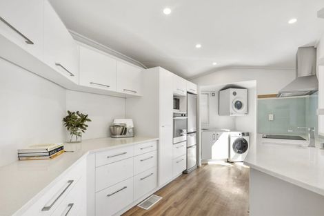 Photo of property in 2/23 Box Hill, Khandallah, Wellington, 6035