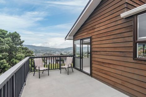 Photo of property in 91 Victory Crescent, Tawa, Wellington, 5028
