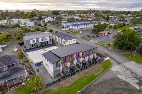 Photo of property in 2/21 Hazards Road, Weymouth, Auckland, 2103