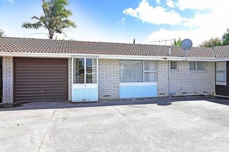 Photo of property in 3/2 Birdwood Avenue, Papatoetoe, Auckland, 2025