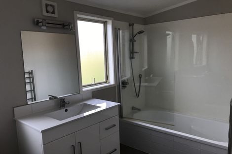 Photo of property in 1/42 Forrest Hill Road, Forrest Hill, Auckland, 0620