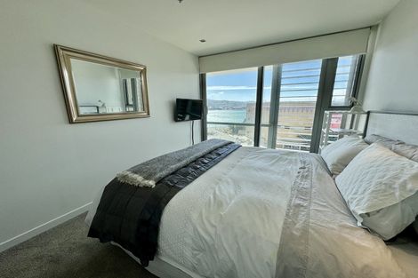 Photo of property in Portal Apartments, 8e/42 Cable Street, Te Aro, Wellington, 6011
