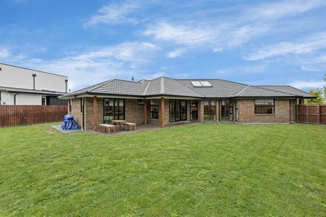 Photo of property in 4 Kieran Grove, Aidanfield, Christchurch, 8025