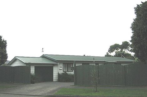 Photo of property in 14 Poneke Drive, Waikanae, 5036