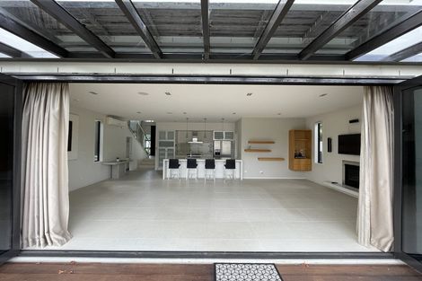 Photo of property in 1 Emmett Street, Herne Bay, Auckland, 1011